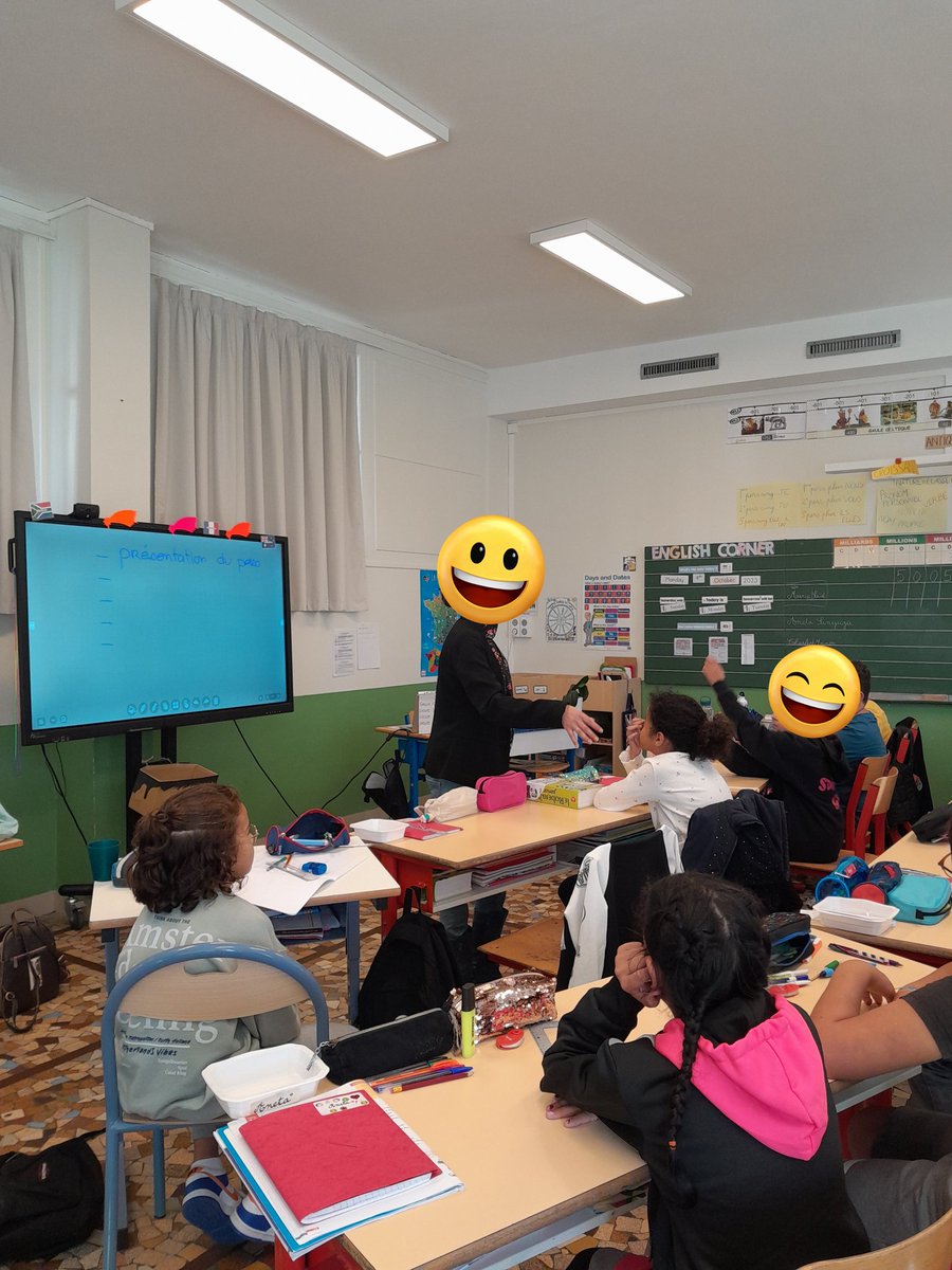 EcoleCentre's tweet photo. Intervention d'une auteure de livre de jeunesse. Création d'un conte illustré ayant pour thème la lutte contre le harcèlement @ienSoissons @soissons @DSDEN_Aisne https://t.co/N8bXc7Qht1