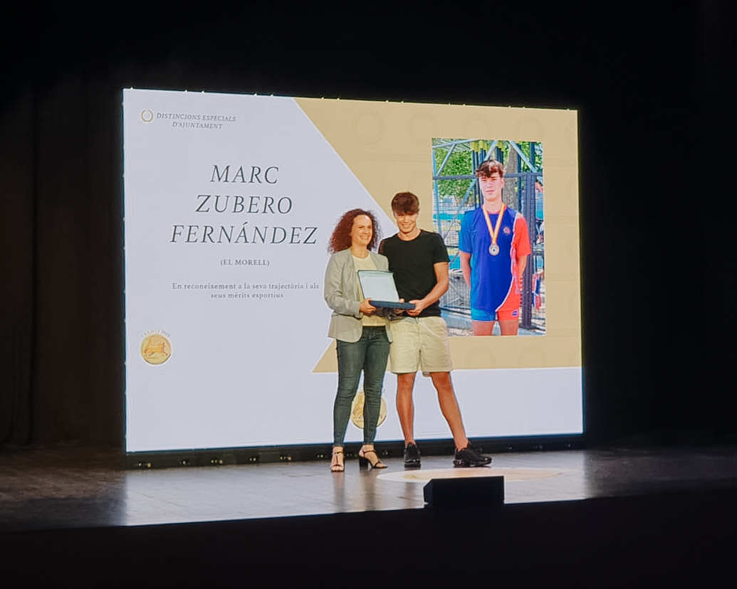 Aquest cap de setmana vam assistir als premis Avriga Fvsvs 2023 🏅.

La Delegació del COPLEFC a Tarragona col·labora amb el CET 🫱🏻‍🫲🏼 per donar-ne a conèixer el Premi i la Beca. La convocatòria des del 2008 de l'Avriga Fvscvs (en l'escriptura en llatí), organitzada pel Consell