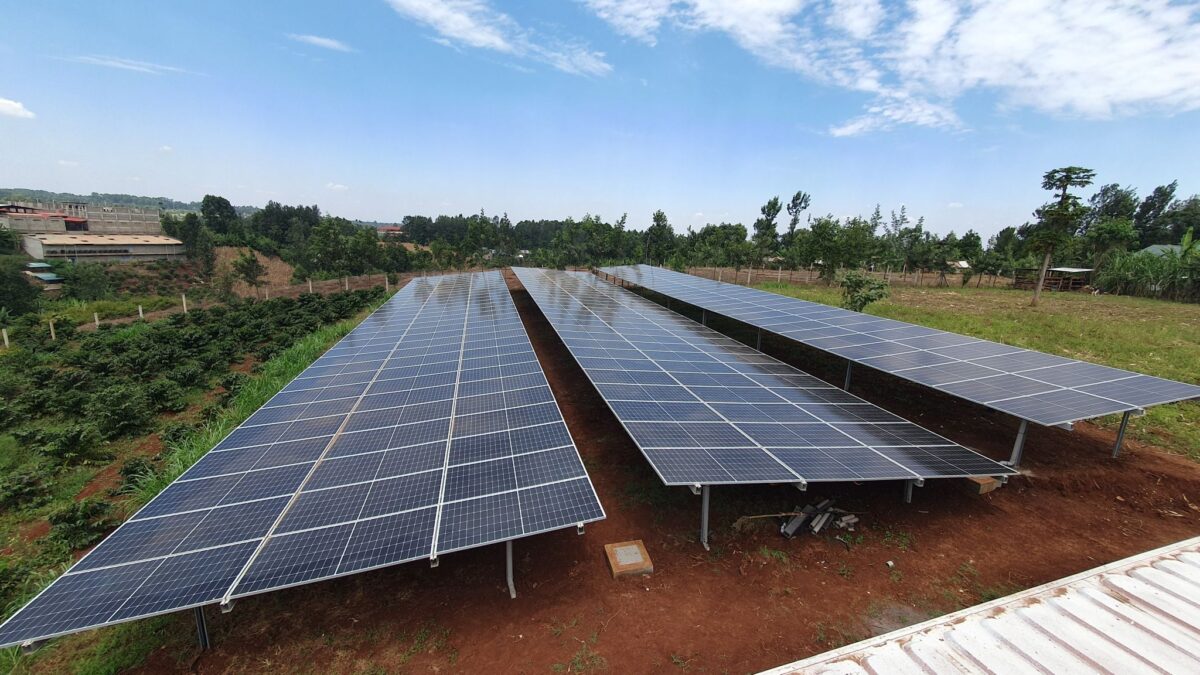 pvmagazine's tweet image. Kenya’s first hybrid solar-hydro plant goes online: Located near Nairobi, the project consists of a 150 kW solar array, a 50 kW crossflow turbine and a 240 KWh storage facility. SolarNow director director and… #renewableenergy #solarenergy #sustainability dlvr.it/SxBM74