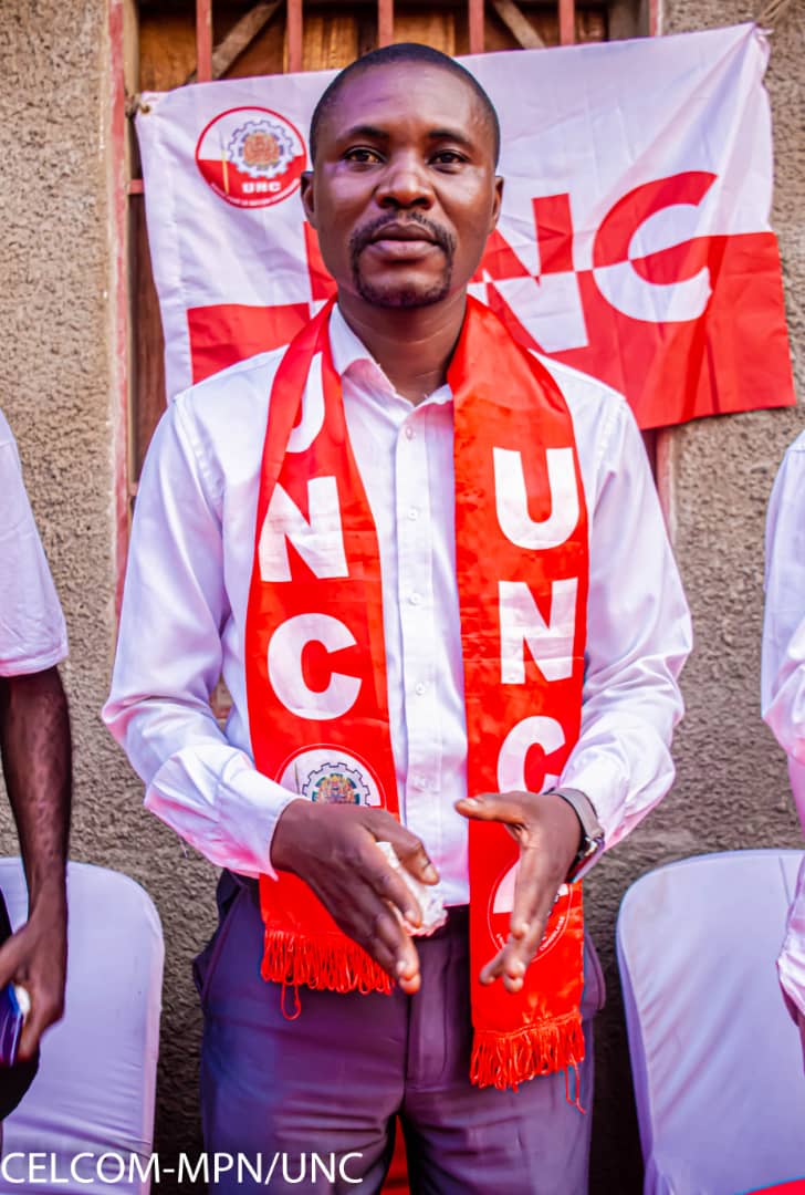 Fédération Mont_Ngafula1 (@mont_ngafula1) on Twitter photo 🇨🇩✅La MPN Kongo central vous présente le candidat député provincial dans la circonscription de Selembao <a href="/Tresorgonda1/">Tresor Gonda1</a>, candidat du changement. #Selembao_en_avant..
#Ne_jamais_trahir_l'#objectif_du_SG <a href="/BillyKambale1/">Billy Kambale</a> 🇨🇩✅La MPN Kongo central vous présente le candidat député provincial dans la circonscription de Selembao <a href="/Tresorgonda1/">Tresor Gonda1</a>, candidat du changement. #Selembao_en_avant..
#Ne_jamais_trahir_l'#objectif_du_SG <a href="/BillyKambale1/">Billy Kambale</a>