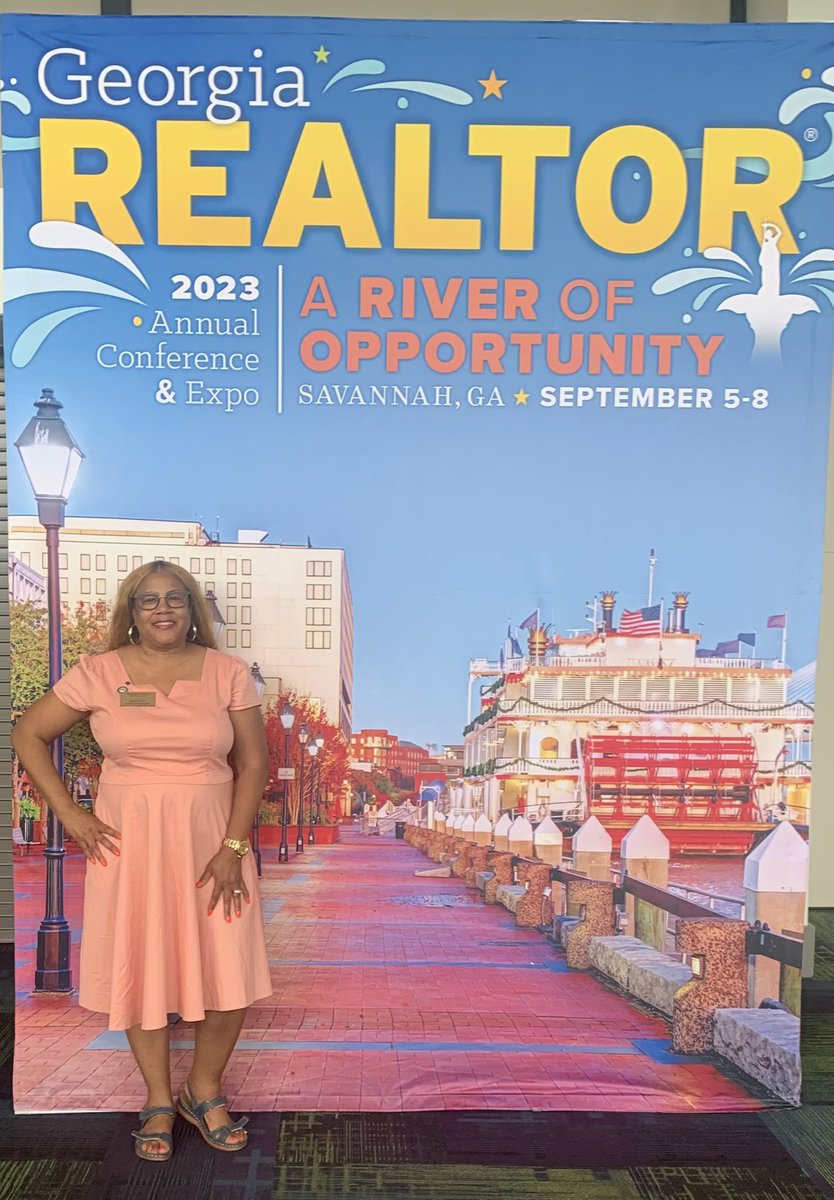 shedonnagrier's tweet photo. Proud to be a Georgia #Realtor #ThayswhoweR #VisionRealtyGroupInc https://t.co/IoNGyjo8zG