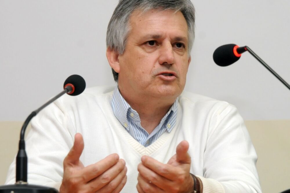 Incredible loss to water polo globally. A friend, a coach, a leader…RIP 🥲