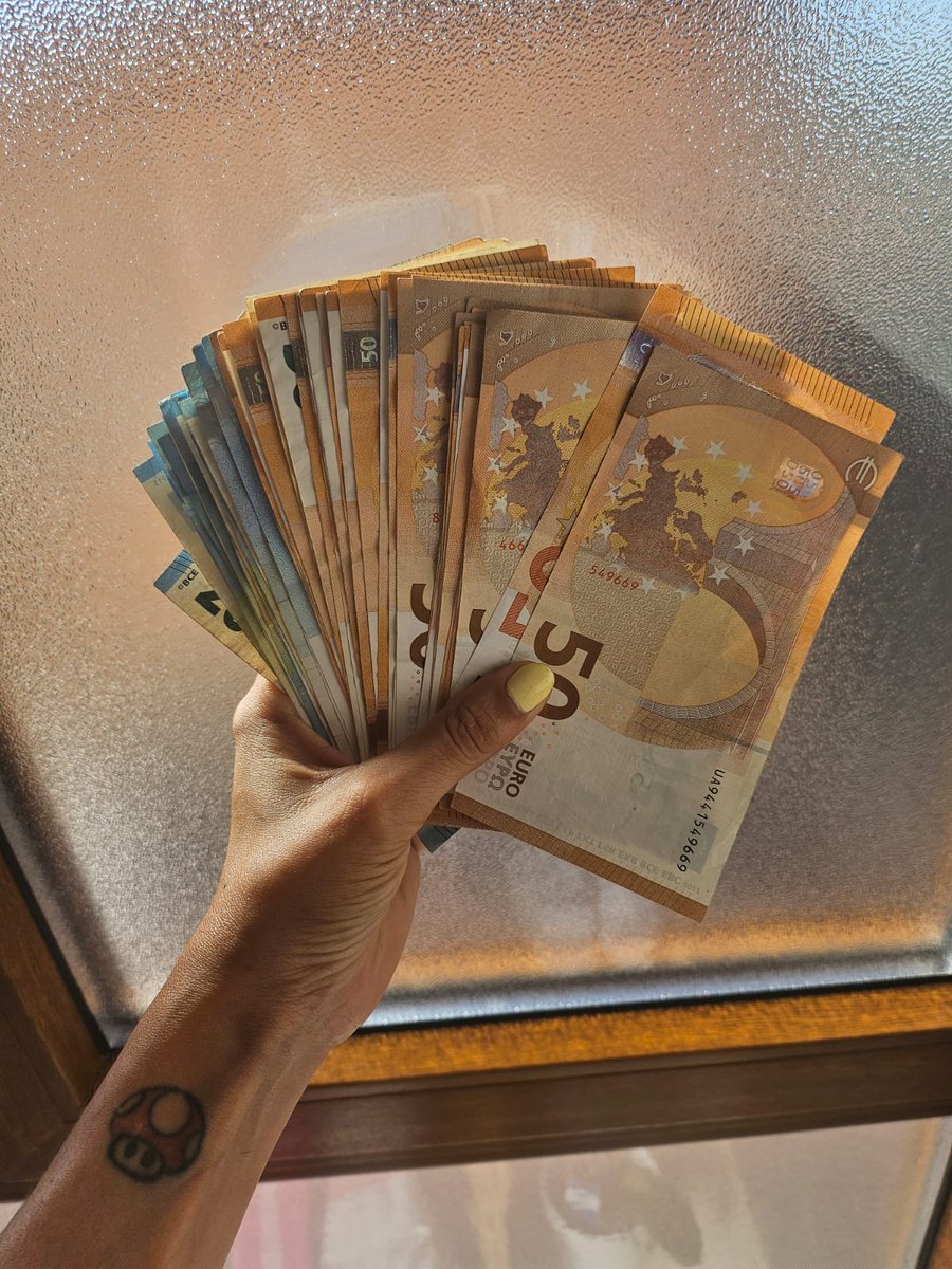 Buenos y bellos días de prosperidad y amor! Obviamente todo esto es para setas y otras sustancias. Ahora contribuye con tu migaja para mi hotel y otras actividades. 

revolut.me/delaguena

!De nada por hacerte útil pringao!  Tu día más bello es el día que te hago ser útil🐕‍🦺😁