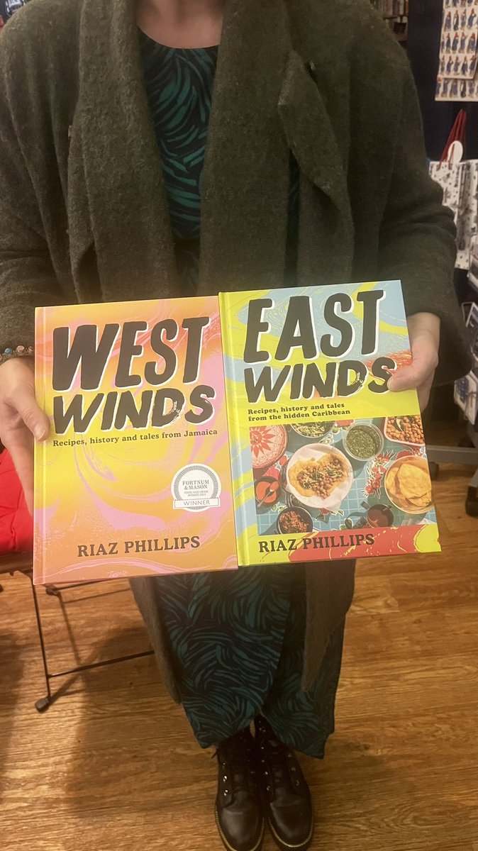 Thanks to everyone who came down to @7OaksBookshop to eat 🇹🇹 Doubles and talk East Winds! Same again tomorrow @boxpark Shoreditch