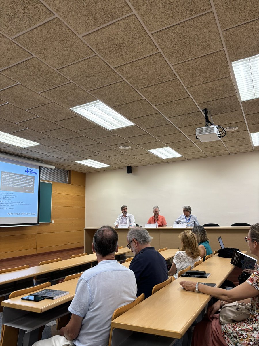 The “Viral quasispecies diversity and evolution” book presentation is starting!🦠🖥️