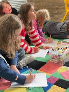 CMBClibraries's tweet photo. Children's author and illustrator Kate Pankhurst, came to Halifax Central Library on Saturday for a fun packed afternoon of space facts, tips on writing and a brilliant draw along. Thank you to everyone that joined us, we hope you enjoyed it!
#calderdalelibraries #culturedale https://t.co/Rylzjy76nh
