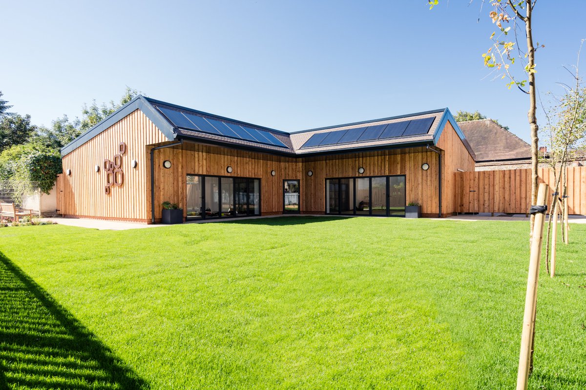 We’re pleased to confirm that our new pavilion for #haringeysixthform has achieved #NetZero certification/EPC of -7/ A+ rating. Great working with #Thornwood, establishing low carbon targets with #Passivhaus principles at an early stage.
#Zerocarbon
#Haringey
#PaulOwen
#DJNC