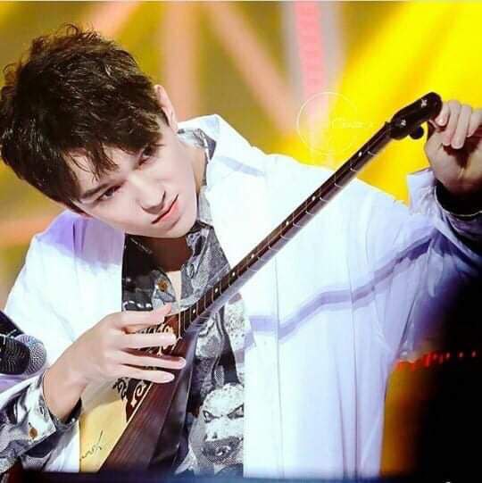 Annasunheh's tweet photo. @Elenwvw Жанға қанат бітіретін әуен.
VOICE OF KAZAKHSTAN 
#Jazz 
#Dudarai 
#DudaraiByDimash 
#DimashQudaibergen https://t.co/Gu57VufEy8