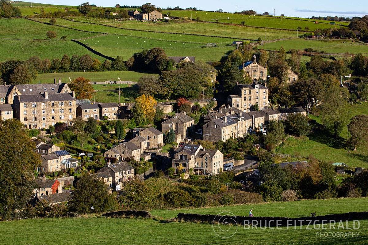bfpix's tweet image. Just getting my village, Mill Bank calendar ready for 2024 all my pictures this year and looking good! 
I love where I live #landscapephotography  @Calderdale @CalderCountry