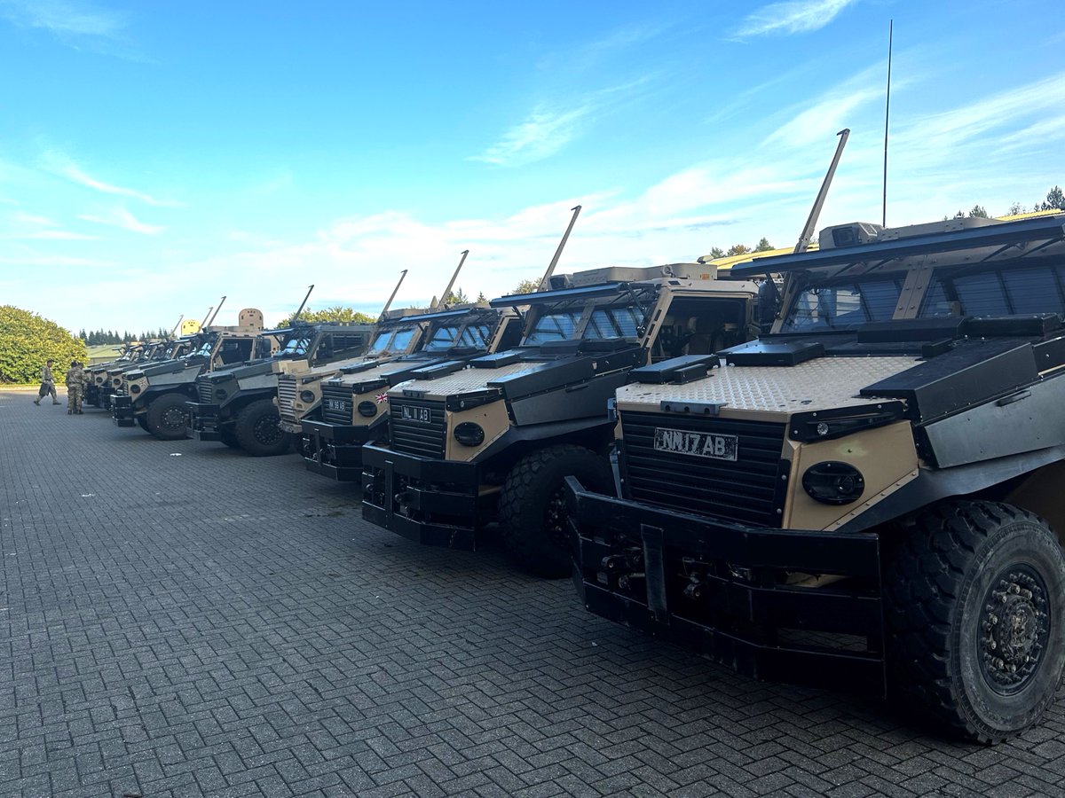 RYORKS_REGT's tweet photo. Elements of #Yorkshire based 1st Battalion have been activated as part of the @NATO Strategic Reserve Force, to support @1pwrr Battlegroup in #Kosovo.  #1RYORKS are now deployed in Iraq, Cyprus, Kenya, and Kosovo. County-Proud.  Combat-Ready. @7thRats @1UKDivision #WeAreNATO https://t.co/MCdyPbg07P