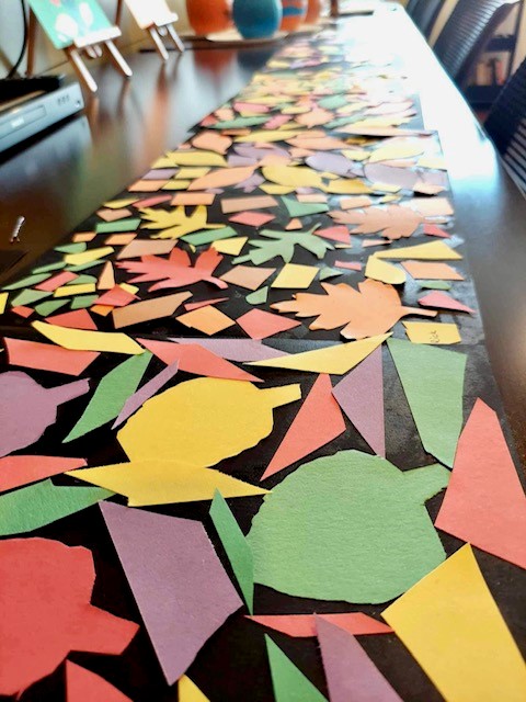 AshfordPlaceHC's tweet photo. Mosaic leaves in artisans group! 
#Artisans #TrilogyLiving #SeniorLiving https://t.co/PfHPDtQh5w