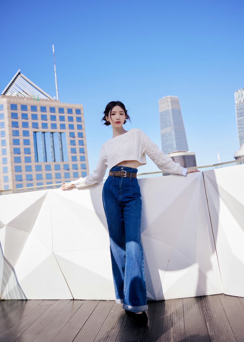 dramapotatoe's tweet image. #MaoXiaotong for #TheHeart promos

More - weibo.com/6138359020/495…