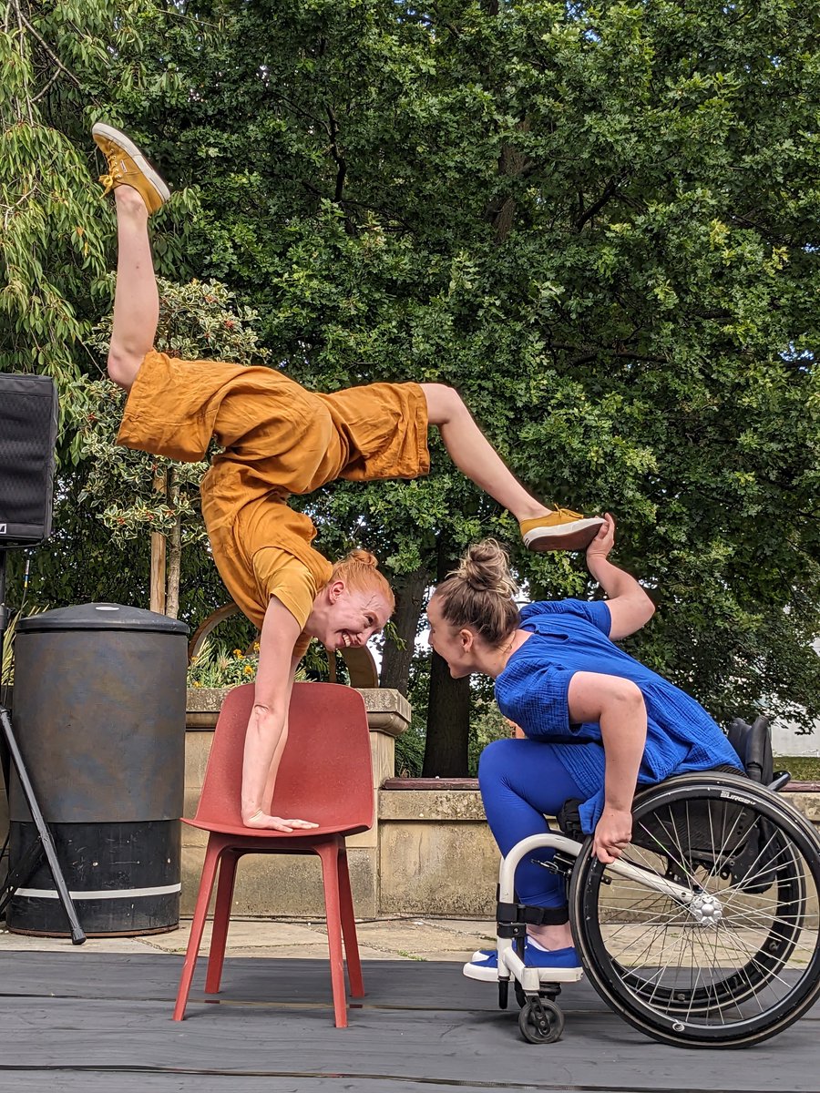 Mimbre_Acrobats's tweet photo. Supportive friendships help you take flight.
Whether it's a listening ear, or encouragement, a good friend can be a valuable asset in life. Look Mum, No Hands! our co-pro with @DarylAndCo is based on the delicate balance that is friendship โ๏ธ #OutdoorArtsUK #DisabledDancer https://t.co/WfcuqTEipq