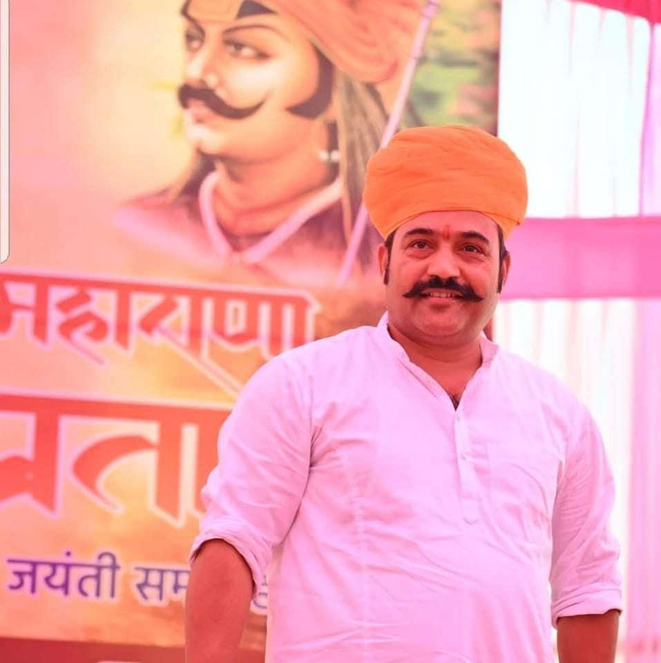 MeerutPradesh's tweet photo. कर्नल केसरी सिंह जी को RPSC सदस्य बनाए जाने पर खुले दिल से शुभकामनाएं, संवैधानिक संस्थाओं में नियुक्ति पर बवाल मत काटिए यहां पेपर चोर प्रदेशाध्यक्ष बन जाते हैं स्वागत है कर्नल साहब का, उम्मीद है सेना की तर्ज पर अनुशासित रूप से कार्य करेंगे। https://t.co/guQS07ffKP