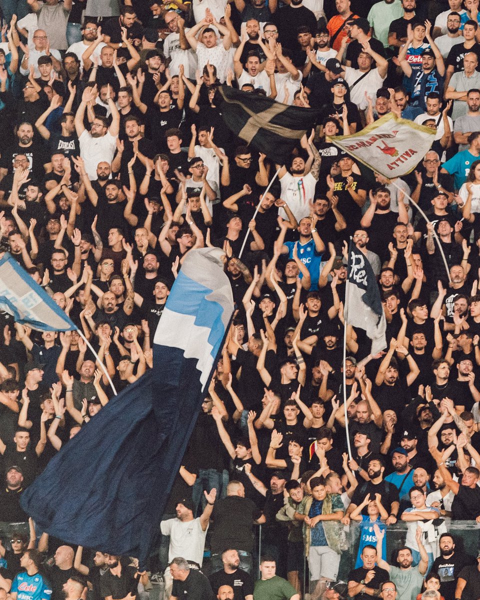 sscnapoli's tweet photo. Il vostro supporto è la nostra forza! 🏟️
💙 Forza Napoli Sempre! https://t.co/ZwGIJvHln2