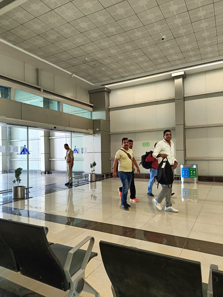 AaiHindon's tweet photo. Todays operation at #CivilEnclave Hindon from / to Ludhiyana and Bhatinda airports by @flybigairlines_ @AaiHindon @AAI_Official https://t.co/IvJWmkdwhp