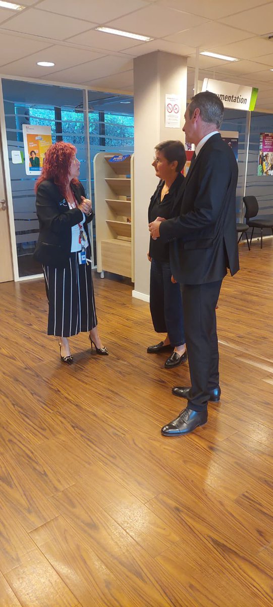 ✅ ce matin visite de l’agence @pole_emploi  d’#auxerre de Mme <a href="/soniapatouret/">sonia patouret</a> , vice présidente du <a href="/Departement89/">Département Yonne</a> pour rencontrer les équipes en charges du co diagnostic et de l’accompagnement des bénéficiaires du #rsa. Le chômage n’est pas une fatalité! <a href="/DutreixSeverine/">Séverine DUTREIX🌤🇺🇦</a>