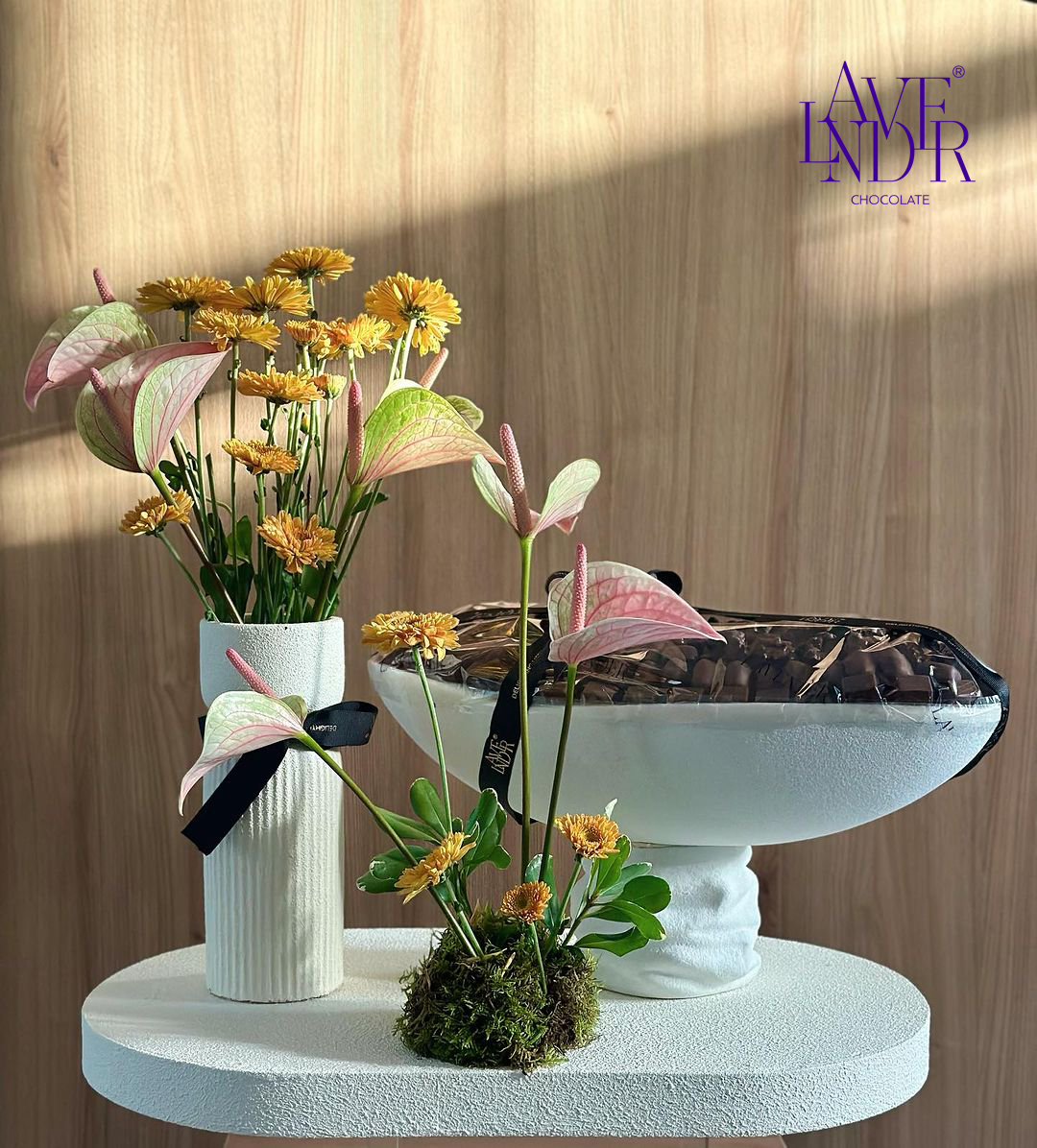 TawarMallDoha's tweet image. جـديد!
كولكشن stone
مستوحى من الحجر الطبيعي
صينية مغطى بتكستچر الحجر الطبيعي مع فازة حجرية
وصينية كبيره بالشوكولاتة

متوفرة للطلب عبر موقعنا الالكتروني او عن طريق افرعنا

📍 Tawar Mall
🔗lavenderqatar.com
@_lavender_qtr

#stonecollection #nature #TawarMall