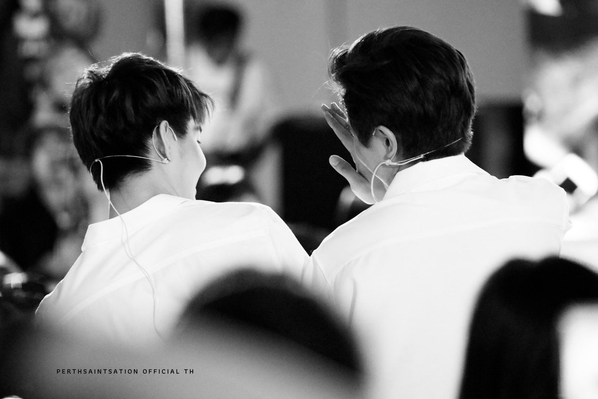 Believe. Even if you are the only one.
— “จงเชื่อมั่นให้ถึงที่สุด แม้จะเหลือเพียงตัวคนเดียวก็ตาม.” 

#PerthSaintSation 🖤❤️🐯🐲