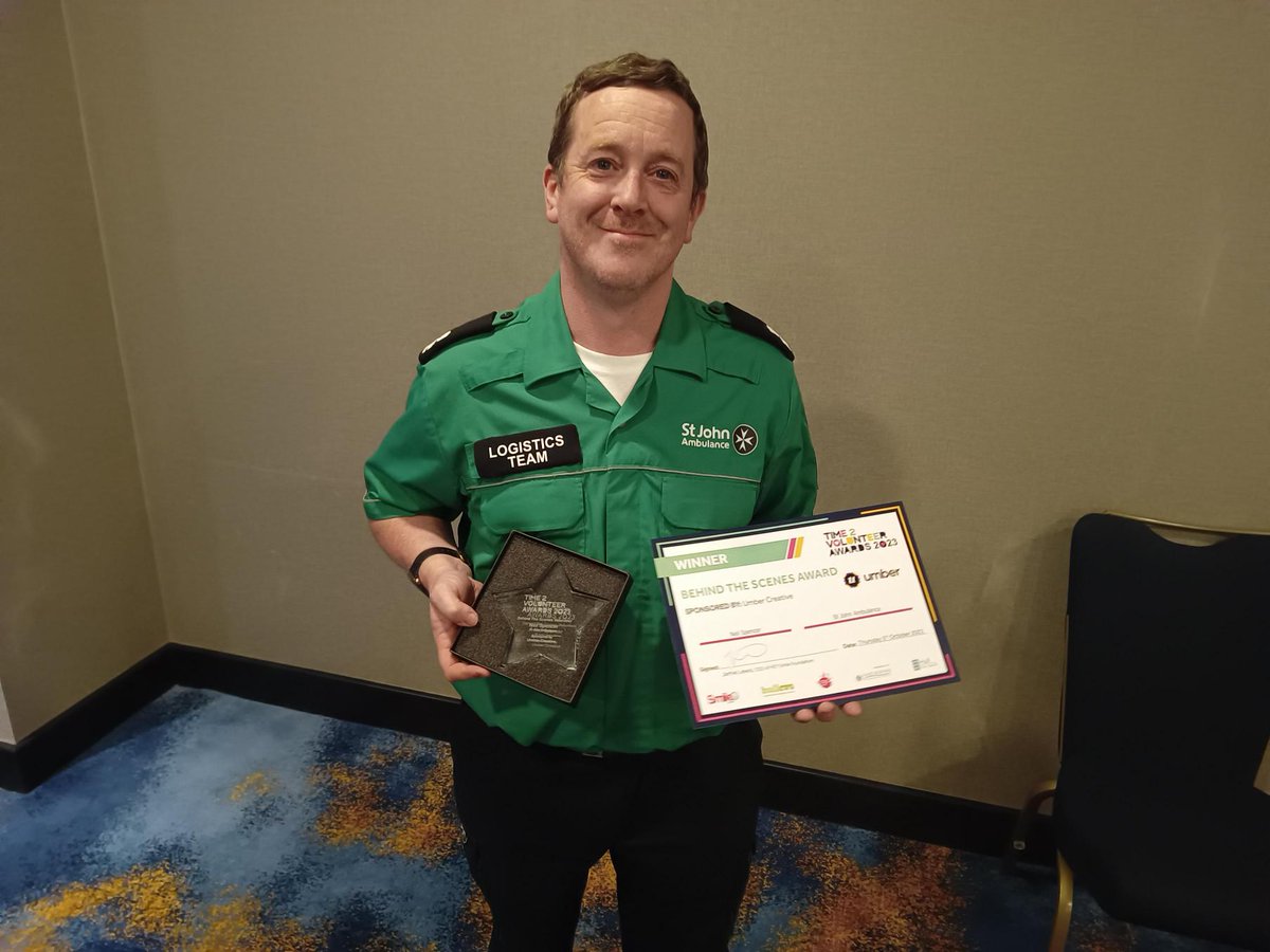 stjohnambulance's tweet photo. 🚨 Congratulations to our volunteer, Neil 🚨

He won a ‘Behind the Scenes’ Award at the #T2Vawards23 in East Yorkshire last week for his dedication, after volunteering 100 hours per month.

His efforts even birthed a new unit, amplifying community safety👏

#T2Vawards23 https://t.co/7uYHLD9ekc