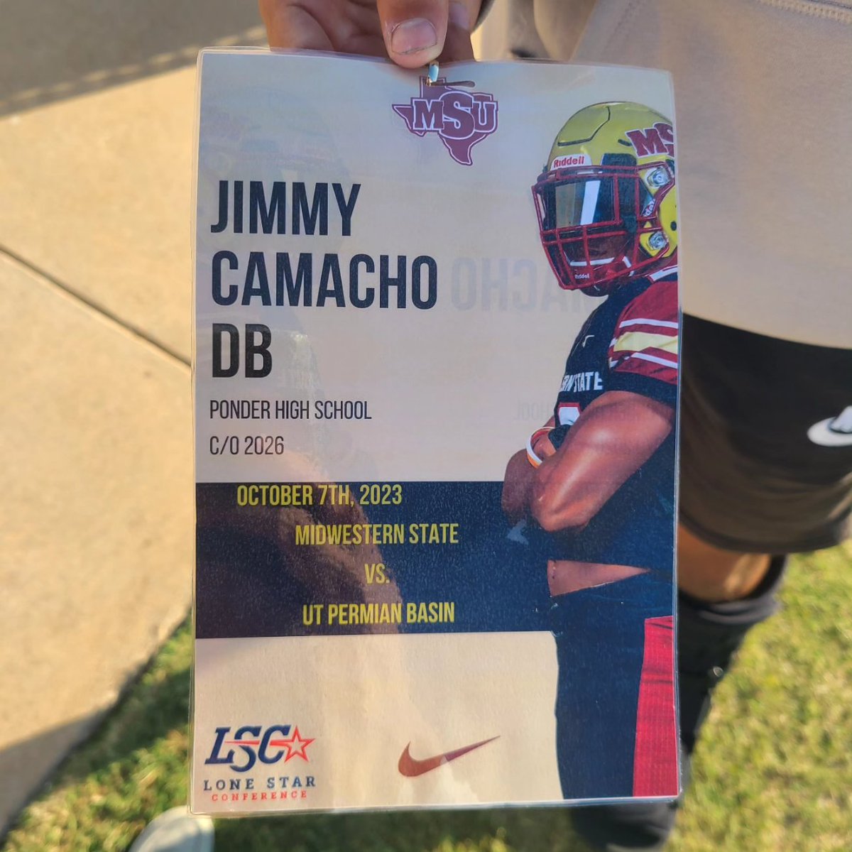 Jimmy_Camacho1's tweet photo. Thank you again @MSUTexasFB @CoachD_Jordan @Coach_MC_MSU @StangGang for the unofficial visit game day. October 7 MSU vs UTPB. We had a great time. And thanks to my mom for sharing her Birthday with me for this cool experience. #Fam1ly @PonderLionPride https://t.co/yD9N13y01w