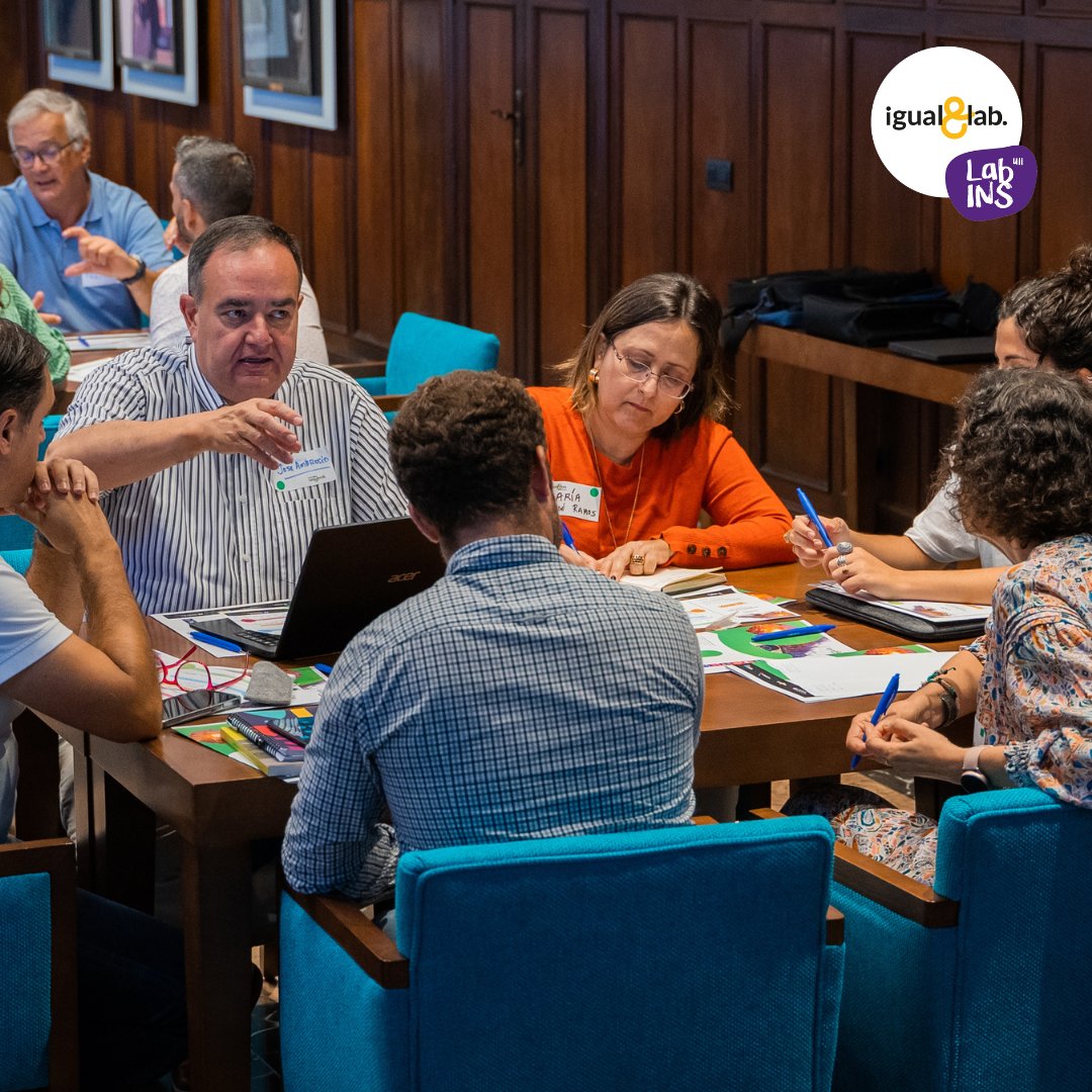 LabINS_ULL's tweet photo. #IgualLab | Cuestionar, investigar, dialogar... ¡Y actuar! 🤔📚🗣️💪
En #IgualLab buscamos actuar, transformar la sociedad y aplicar conocimientos mediante la escucha activa de la propia ciudadanía canaria. 👂🌍🤝
@iguallab @SocialGobCan @ULL 🌟👥🏛️ https://t.co/qTz8XDdNZD