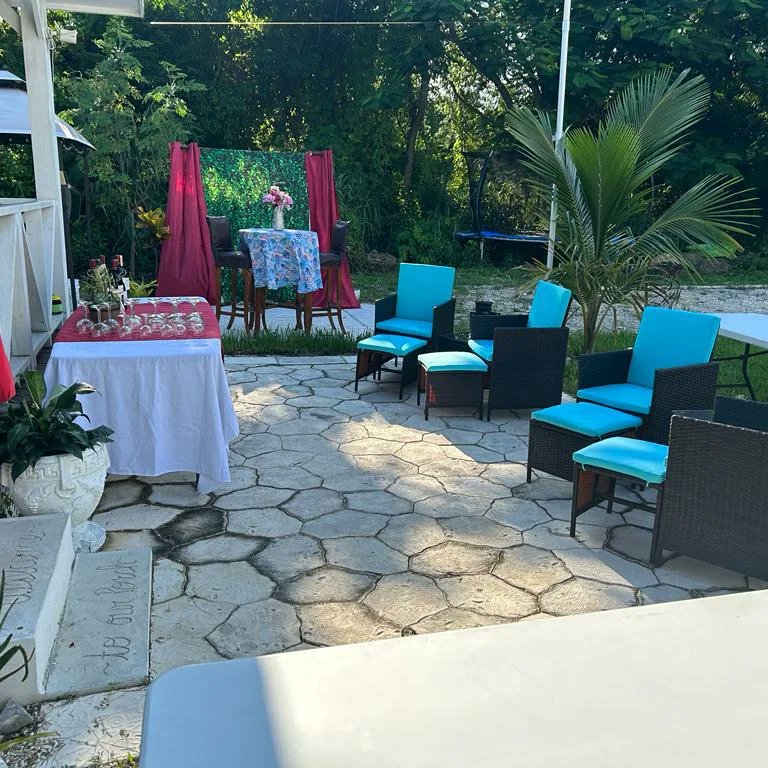 🍷🌴 Cata de nuestros vinos en Bahamas 🌴🍷
Hemos cruzado mares, hasta Bahamas! 🛥️✨ A la próxima cata allí tendrá que ir el equipo 😉