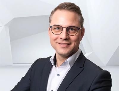 Seit Anfang Oktober 2023 hat Jörg Stech die Leitung der Krauss-Maffei Spritzgießtechnik EMEA <a href="/KM_GmbH/">KraussMaffeiOfficial</a> übernommen. In dieser Position verantwortet er die Geschäfte des Bereichs mit Schwerpunkt auf Europa sowie die globale Entwicklung der Technologie. buff.ly/3Q6ovvN