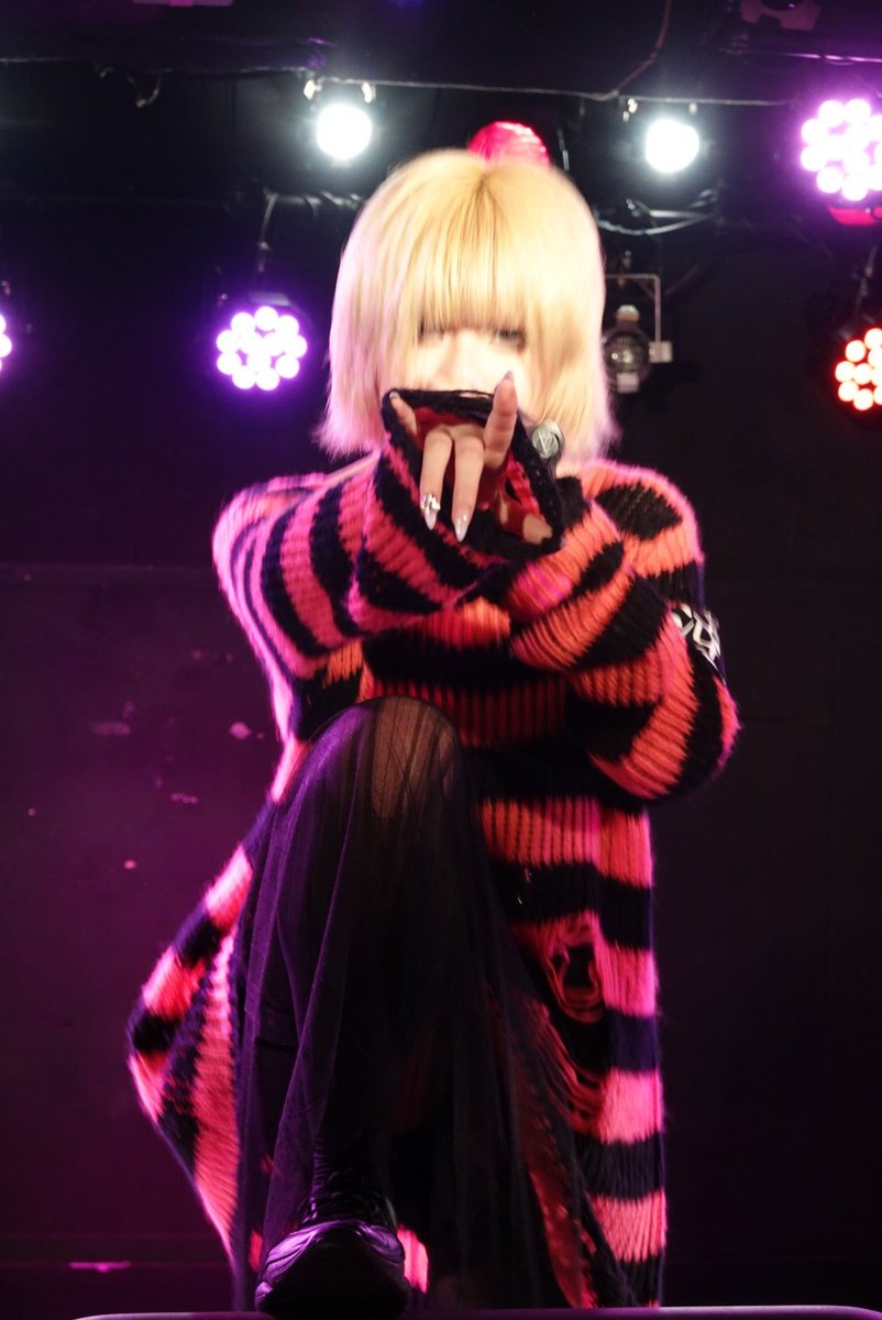 iekeiramen55's tweet photo. #混沌少女 #渋谷4会場サーキット #DDLD
#天下統一 はカッコいい!!
#カメコ さん求む!
混沌少女のライブは楽しいですよ!!
#不朽不滅
#魑魅魍魎 https://t.co/KYKS1RjgRp