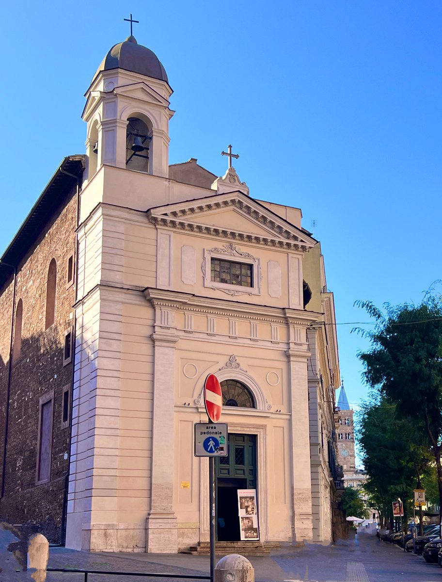 La seconda facciata, quella novecentesca, della chiesa dei Ss. Vito e Modesto
#Roma Esquilino