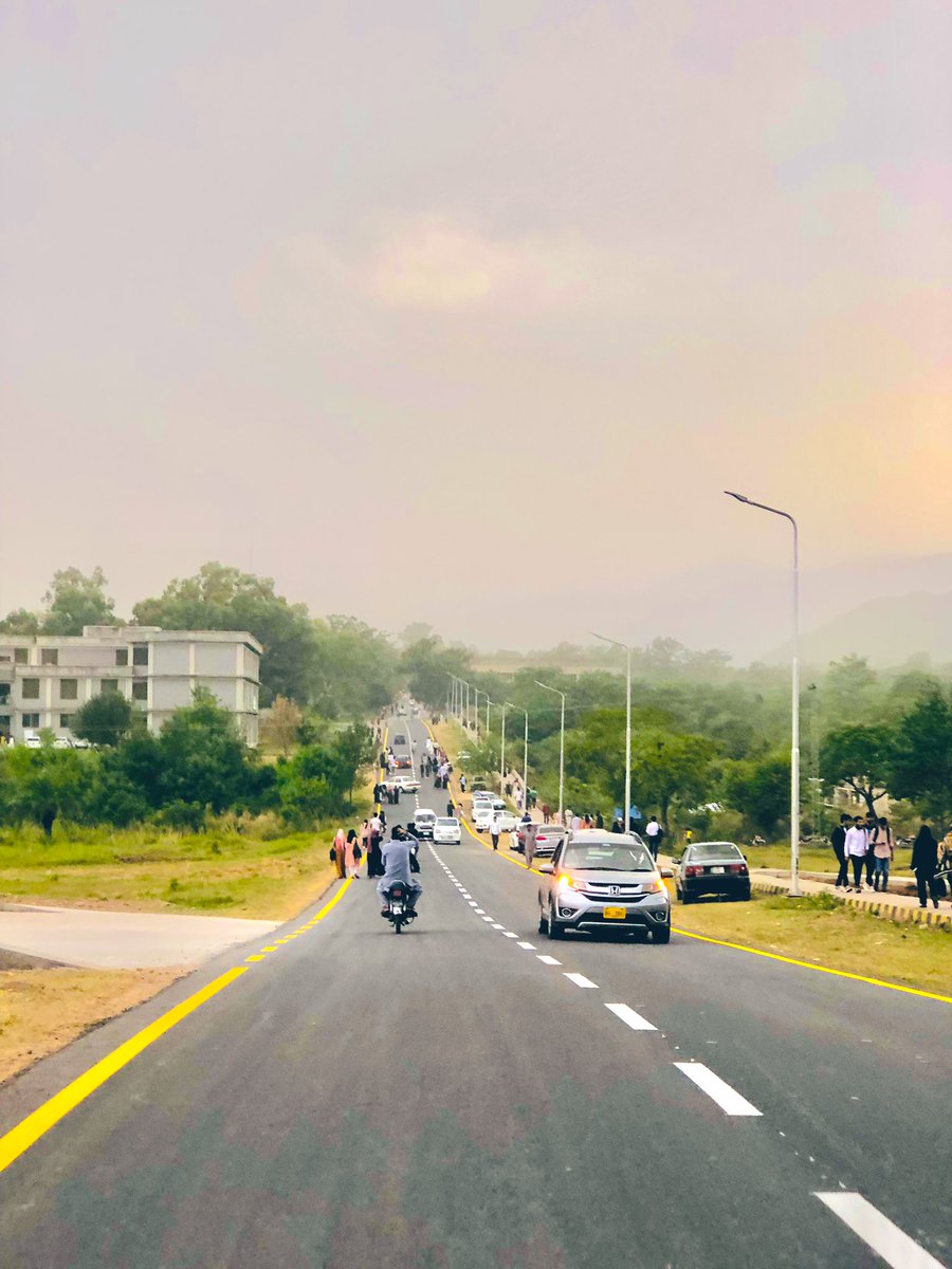 jalal_dummar's tweet photo. Love street QAU
#QAU @QAU_Official @QAU_SPIR @Qaunews https://t.co/zibbS6R5Sn