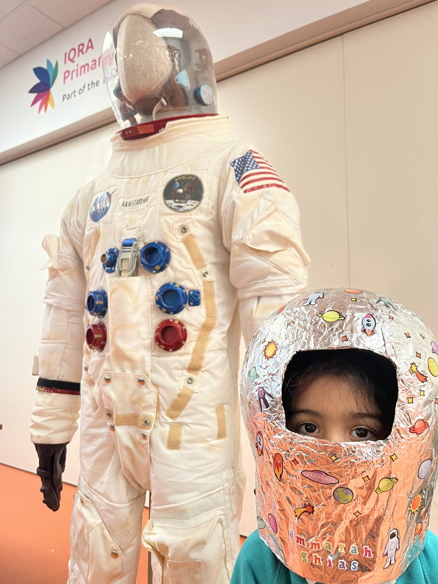 IqraPrimaryA's tweet photo. Reception astronauts have brought in their space helmets! Super home learning. #iqraSTEM #EYFSSTEM @dallascampbell https://t.co/ble5bxVJga