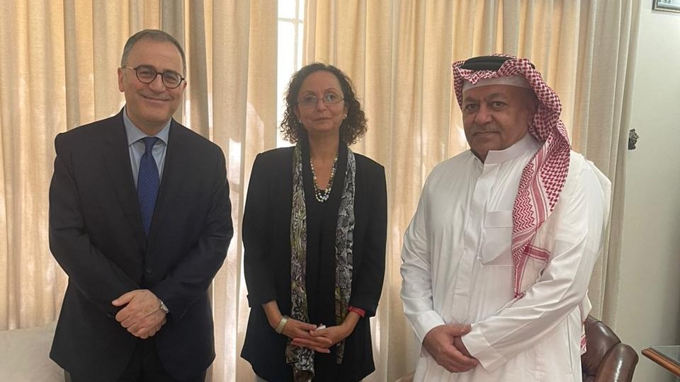 It was a pleasure to meet again with Khaled Allehedan. <a href="/GAPP_AUC/">GAPP at AUC</a> Dean Noha El-Mikawy &amp; I shared news from <a href="/AUC/">AUC</a>. We are enormously appreciative of his family’s generous support of #scholarships and fellowships for our students.