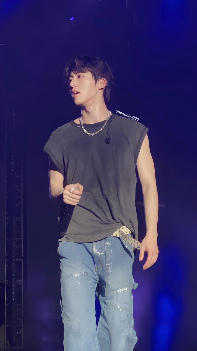 onenonly1022's tweet photo. Handsome boy Kim Hanbin ❤️‍🔥

HANBIN FOR ASS VOL2
#BIxASSvol2 #ASSVol2 #AsianSoundSyndicateVol2
#HANBIN #비아이 @shxx131bi131 https://t.co/CdMjvoqOV0