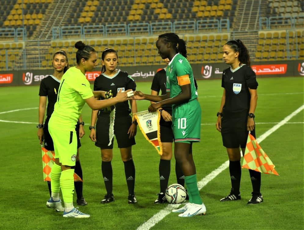 Amy Lasu tweet media