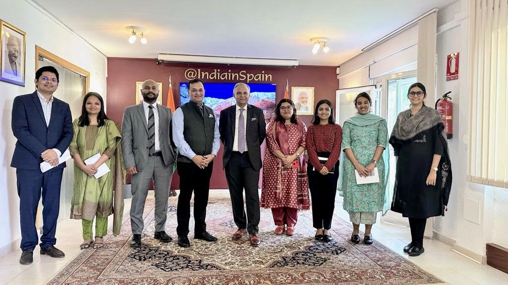 IndiainSpain's tweet photo. Amb @DineshKPatnaik and Secretary (West) @SanjayVermalFS join the IFS family at @IndiainSpain in extending hearty greetings to all on the occasion of Indian Foreign Service Day 2023. Here’s to working towards helping India realize her true potential in Amrit Kaal!  #IFSDay https://t.co/3yIojluKSq