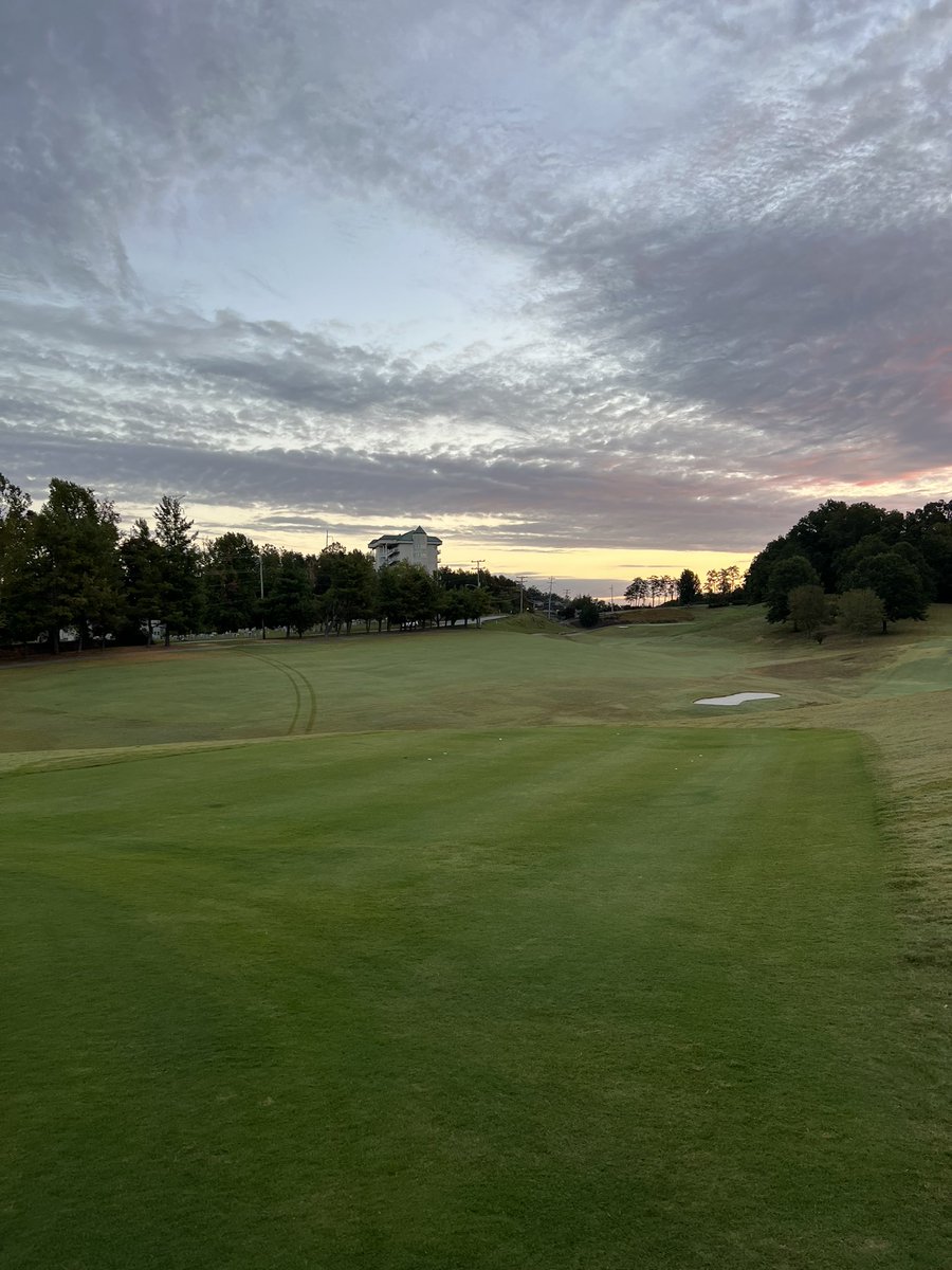 Gburg_Golf's tweet image. First application of the fall color pack being put down this morning. Can’t wait for the end result in a few months! @GatlinburgGolf
