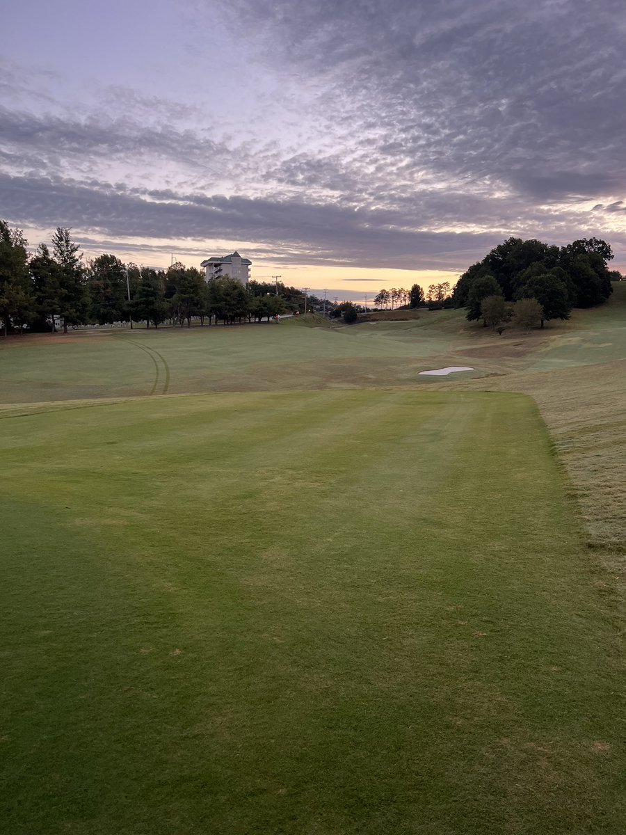 Gburg_Golf's tweet image. First application of the fall color pack being put down this morning. Can’t wait for the end result in a few months! @GatlinburgGolf