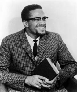 jalalayn's tweet photo. “If you're not careful, the newspapers will have you hating the people who are being oppressed, and loving the people who are doing the oppressing.” 

― Malcolm X - الله يرحمه https://t.co/nDqly0tNGb