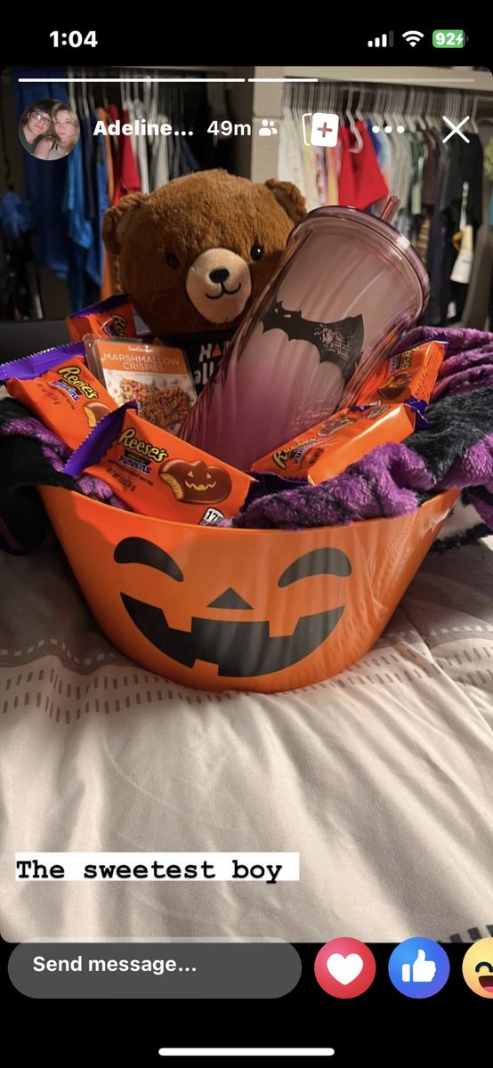 Trick or treat…. Love them Reese cups!!