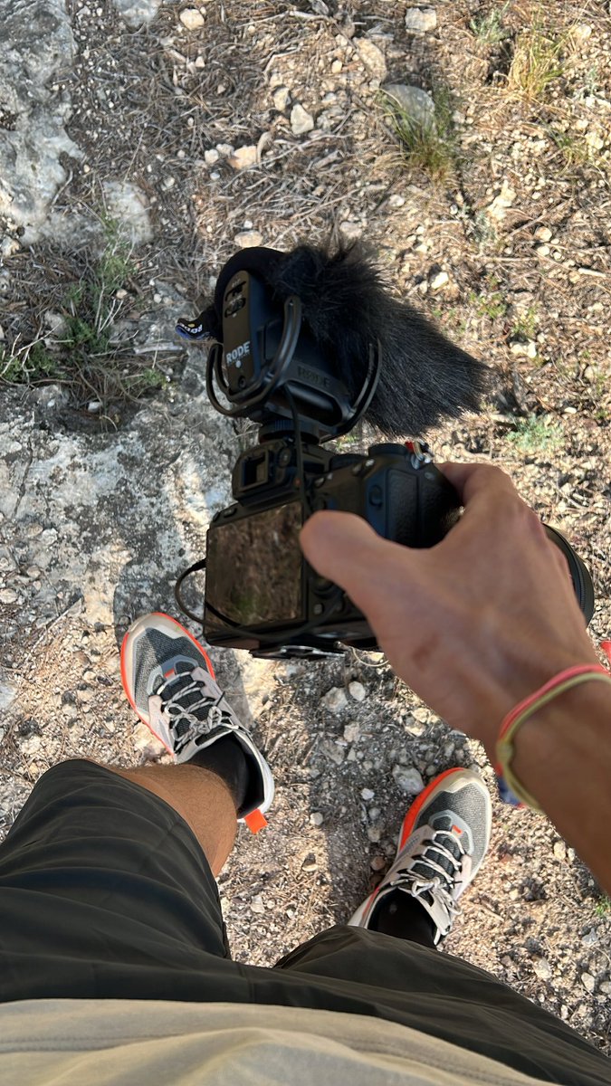 pedro_twi_'s tweet photo. Lunes de grabación⚡️⛰️ https://t.co/AIB9ZzEUfE
