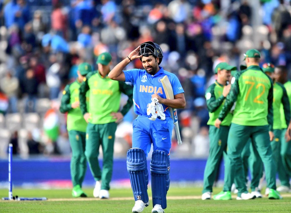 ImHydro45's tweet photo. • Virat Kohli madness in world cups :
- 82 and 85.

•  Rohit Sharma madness in world cups :
- 140, 122*, 102, 104, 103, 137.

This game has got some levels ! 🇮🇳 https://t.co/lddCclBozG