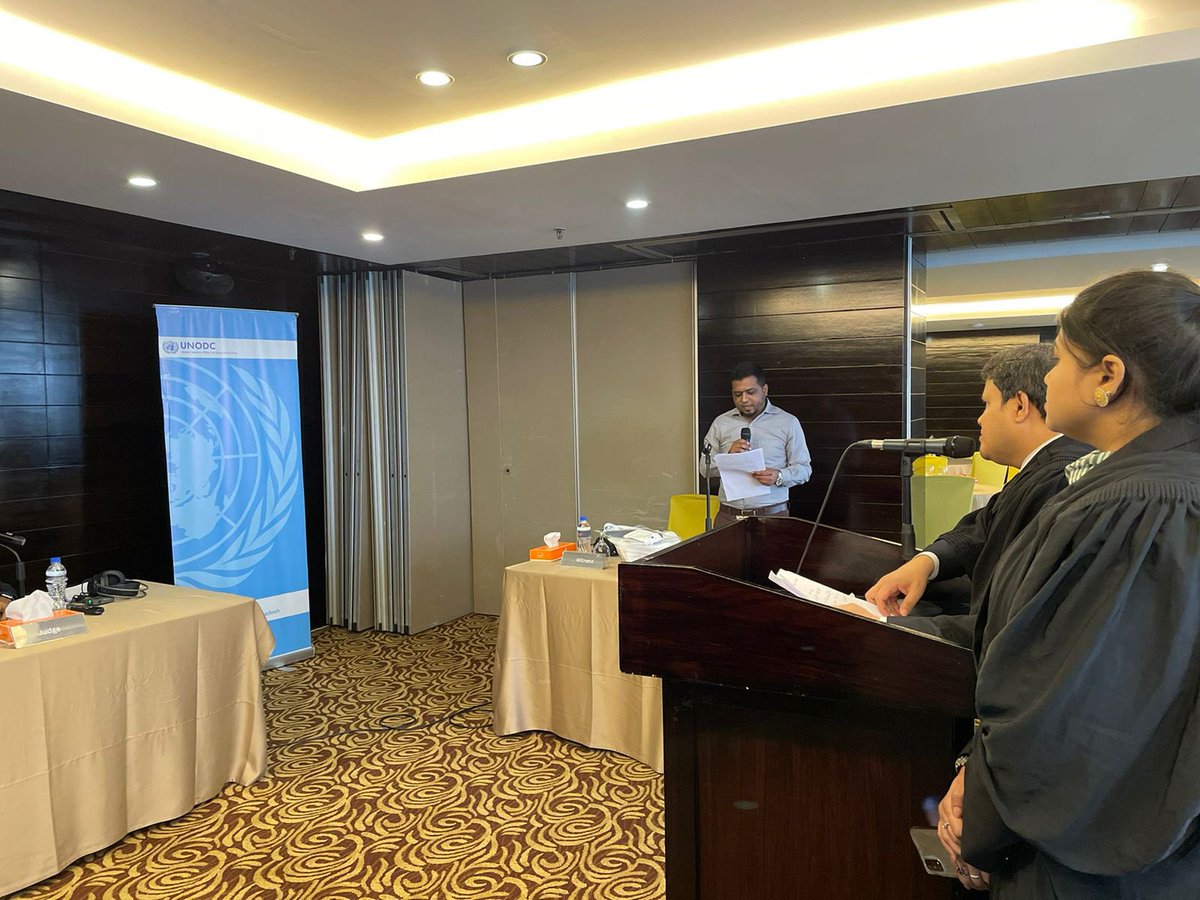 UNODC_BMB's tweet photo. ๐ข #SimulatedTrial in #Bangladesh๐ง๐ฉ Update: Eyewitnesses and defendants testified ๐ฃ๏ธ. Both prosecution and defense closing speeches are concluded!
#StayTuned ๐ข for the judgment tomorrow!
Funded by @StateINL ๐บ๐ธ
#BorderManagement https://t.co/QTGLJ9vobC