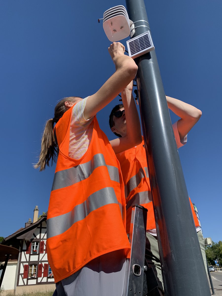 Der Smart City Verein Bern lanciert die Smart Urban Heat Map. Die digitale Hitzekarte der Region Bern bildet über 120 Klimasensoren ab, die in kurzen Abständen die Lufttemperatur messen. Warum und für wen das wichtig ist, lesen Sie in unserem Blogbeitrag: smartcity-bern.ch/wo-ist-bern-am…