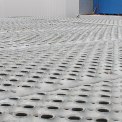Step onto durability! Our industrial flooring solutions are built for heavy-duty use and are easy to maintain. fhbrundle.co.uk/flooring-and-s… #flooring #treads #stairtreads #flooringtreads #safety #fhb #fhbrundle