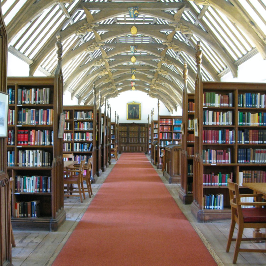 WW_Architects's tweet image. Subtle and discreet, our thorough renovation of the Laudian Library @StJohnsOx is now complete:

Left: After (September, 2023)
Right: Before 

📷Hufton + Crow
📍 @UniofOxford 

#beforeandafter #libraries #librarydesign #Oxford #architecture #restoration #conservation #university