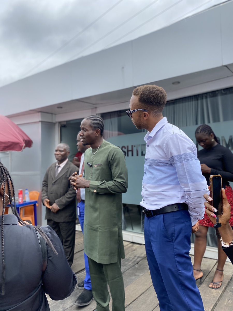 froshtech001's tweet photo. It was an exciting day @FroshtechAcadem  as we had the privilege of hosting brilliant minds from @CUHEBRON  ! Their visit sparked insightful discussions on the future of automotive technology and the potential for becoming ! 
#AutomotiveAcademy #FutureLeaders https://t.co/lxgFErXHci