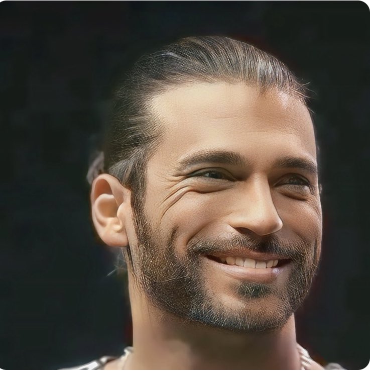 Estamos de fiesta!! Nuestro Rey 👑 llega a Venezuela 🇻🇪 con “Pájaro Soñador”
Acompáñanos a darle la bienvenida!!
#PajaroSoñador
#CanYaman 
#cyteamvenezuela 🇻🇪🇻🇪🇻🇪❤️❤️❤️