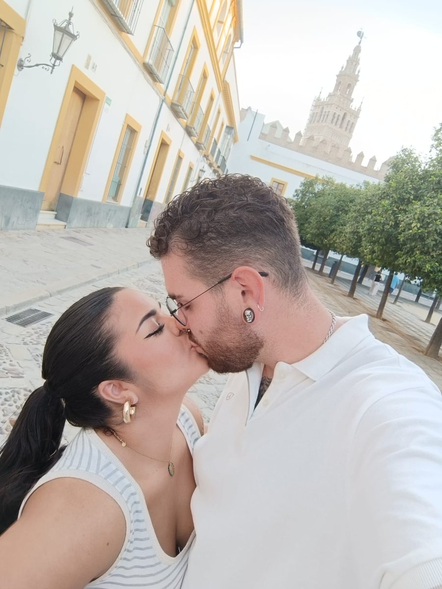 RzdriguezMaria's tweet photo. Me das más de lo que me ha dado nadie nunca, me das Amor
✨️❤️‍🩹 https://t.co/mfYkdjo645