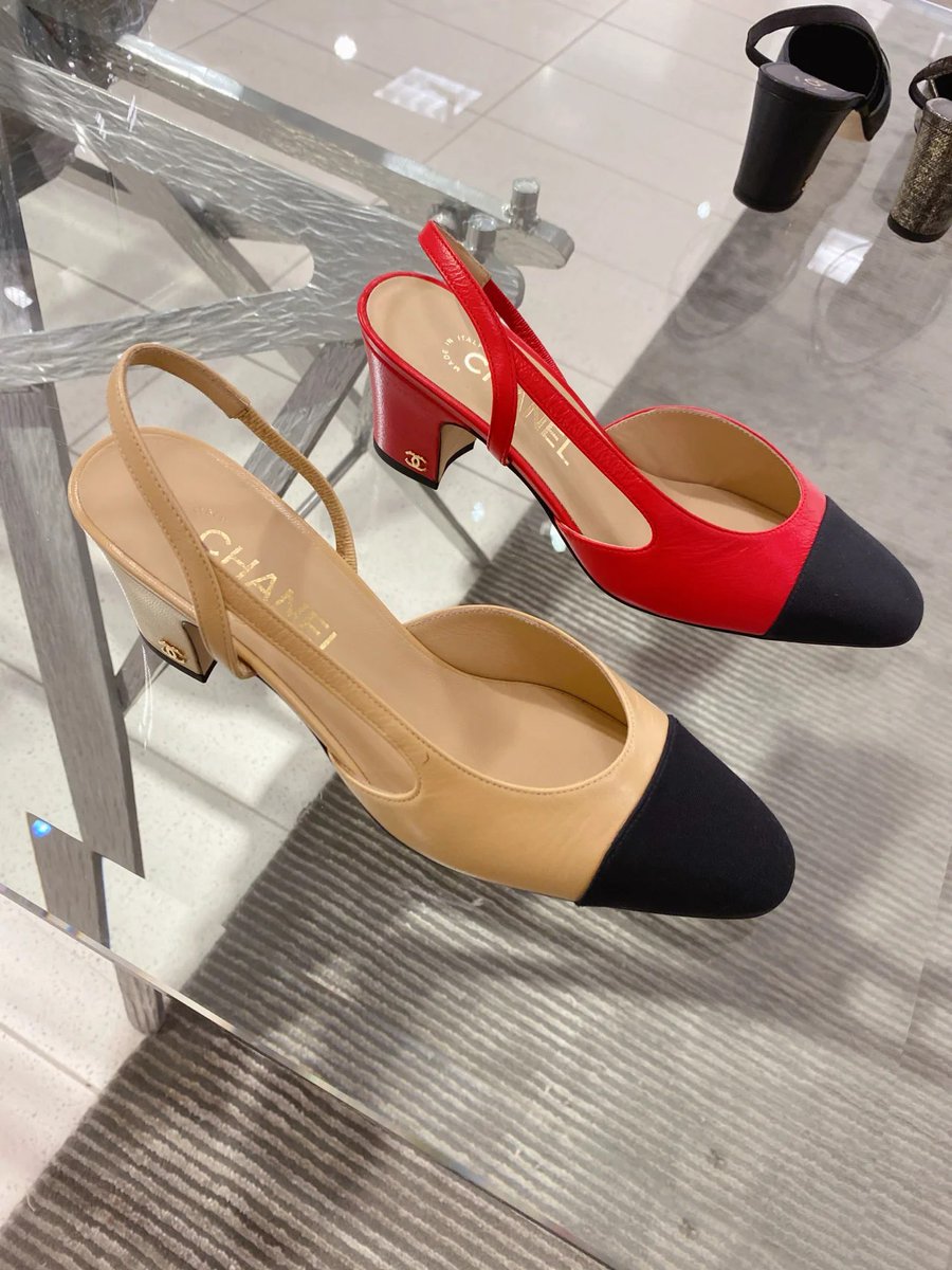 Image_Clan's tweet image. A good pair of shoes can take your outfit from ordinary to extraordinary 💃👠